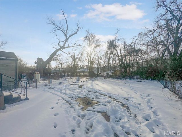 915 Maurice Avenue, Ferguson, MO 63135