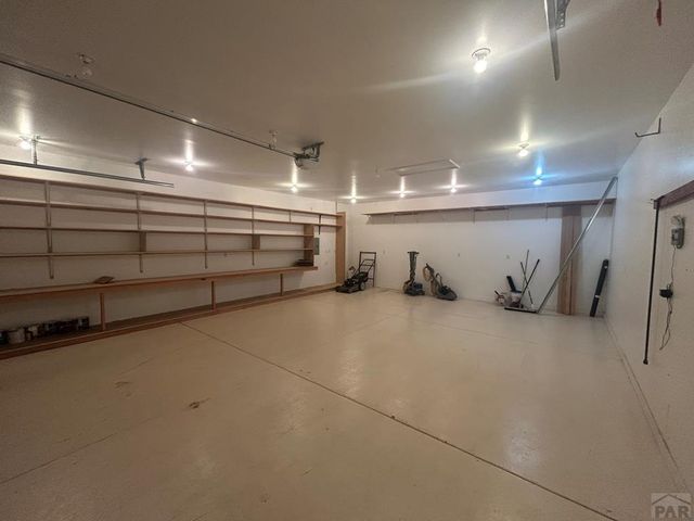 45 Louis Nelson Rd, Pueblo, CO 81001