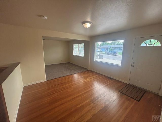 45 Louis Nelson Rd, Pueblo, CO 81001
