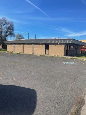 1776 Washburn Way, Klamath Falls, OR 97603