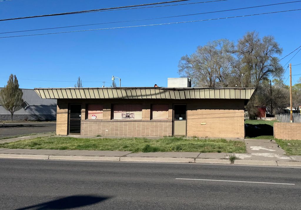 1776 Washburn Way, Klamath Falls, OR 97603