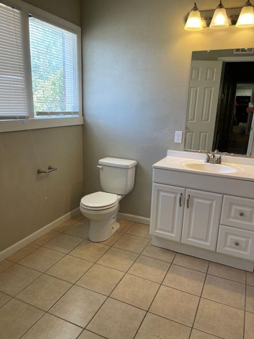 3011 32nd Street, Lubbock, TX 79410