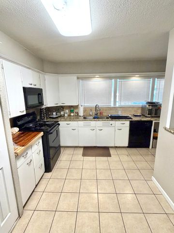 3011 32nd Street, Lubbock, TX 79410