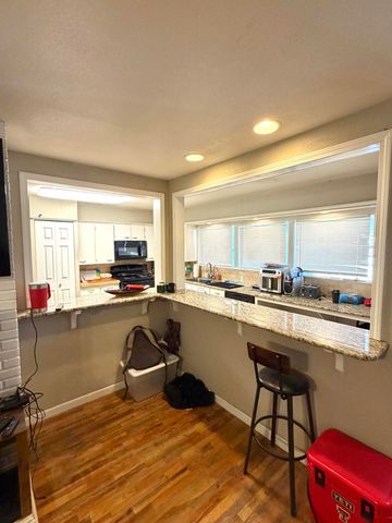 3011 32nd Street, Lubbock, TX 79410