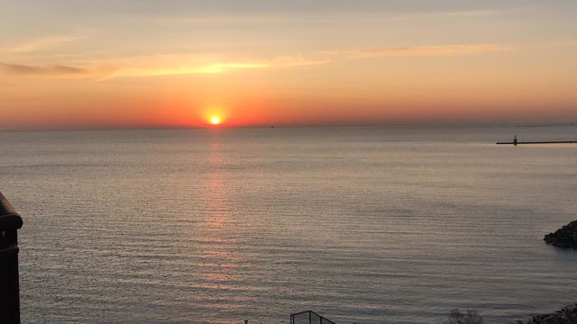 6007 N Sheridan Road 23G, Chicago, IL 60660