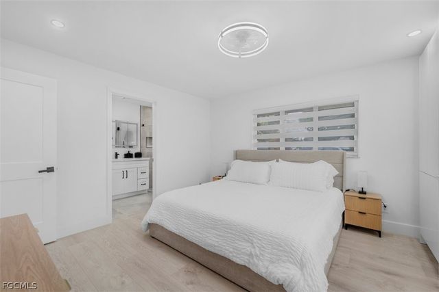 4625 Forest Glen DR, North Fort Myers, FL 33903