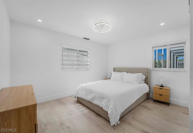 4625 Forest Glen DR, North Fort Myers, FL 33903