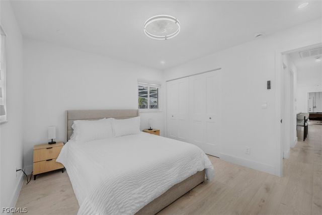 4625 Forest Glen DR, North Fort Myers, FL 33903