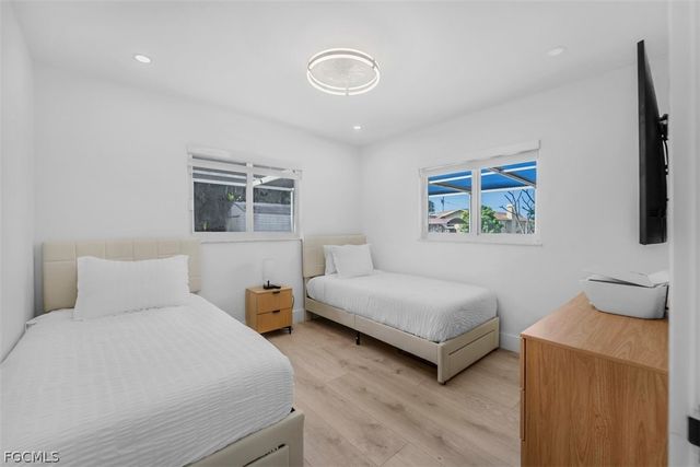 4625 Forest Glen DR, North Fort Myers, FL 33903