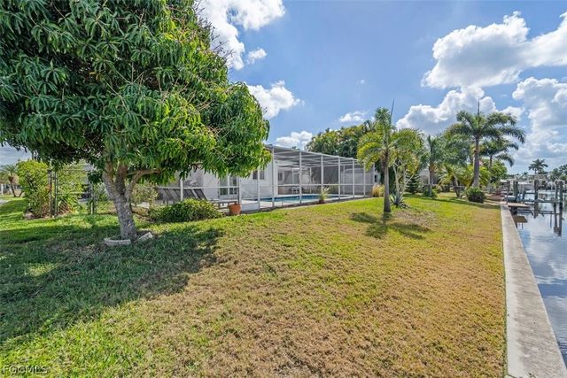 4625 Forest Glen DR, North Fort Myers, FL 33903