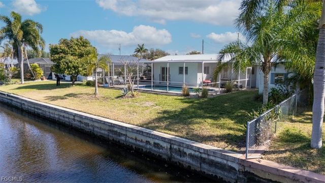 4625 Forest Glen DR, North Fort Myers, FL 33903