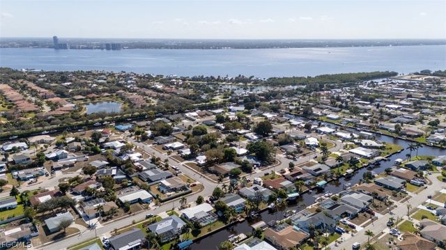 4625 Forest Glen DR, North Fort Myers, FL 33903