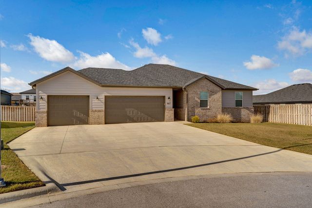 867 S Irontree Court, Nixa, MO 65714
