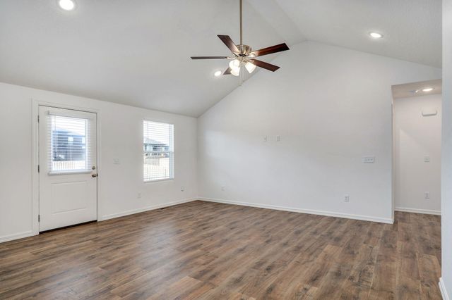 867 S Irontree Court, Nixa, MO 65714