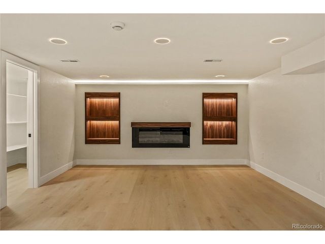4169 N Hooker St, Denver, CO 80211