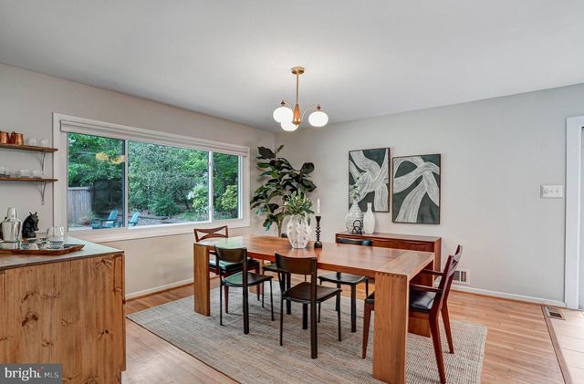 9203 SAINT MARKS PL, Fairfax, VA 22031