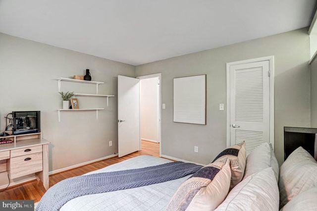 9203 SAINT MARKS PL, Fairfax, VA 22031