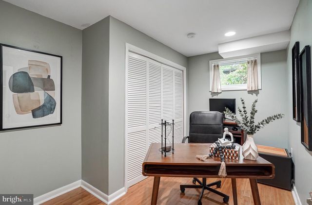 9203 SAINT MARKS PL, Fairfax, VA 22031