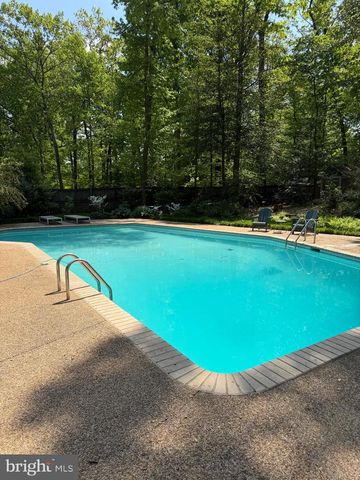 9203 SAINT MARKS PL, Fairfax, VA 22031