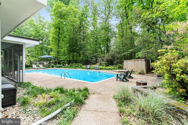 9203 SAINT MARKS PL, Fairfax, VA 22031