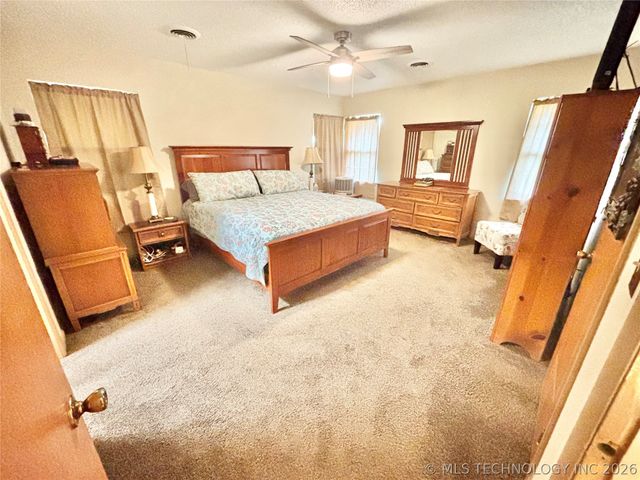 40497 S County Road 4460, Stigler, OK 74462