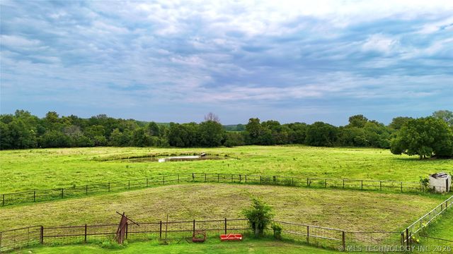 40497 S County Road 4460, Stigler, OK 74462