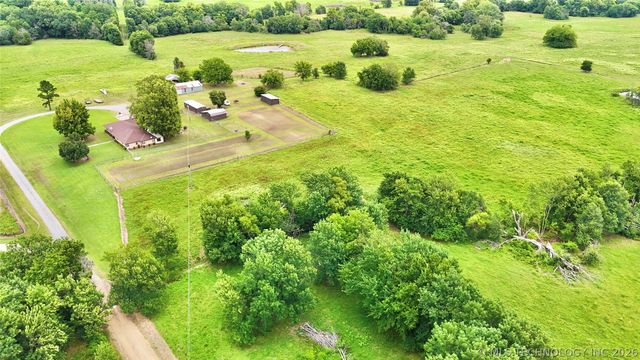 40497 S County Road 4460, Stigler, OK 74462