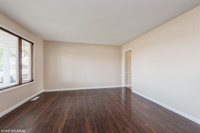 425 W 500 N, Valparaiso, IN 46385