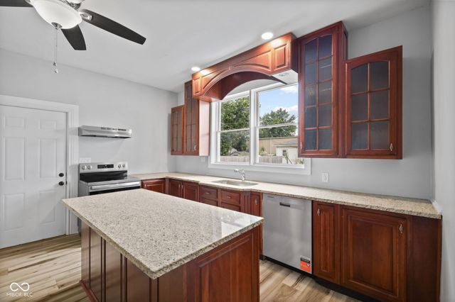212 Indianapolis Road, Mooresville, IN 46158
