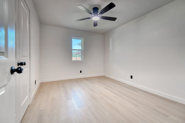 2305 Fenestra Drive, Dallas, TX 75228