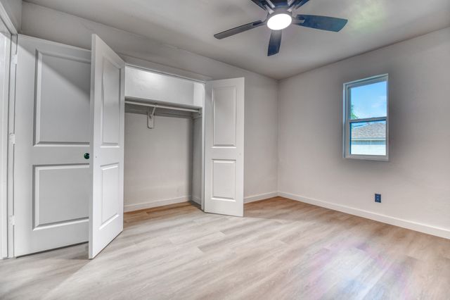 2305 Fenestra Drive, Dallas, TX 75228