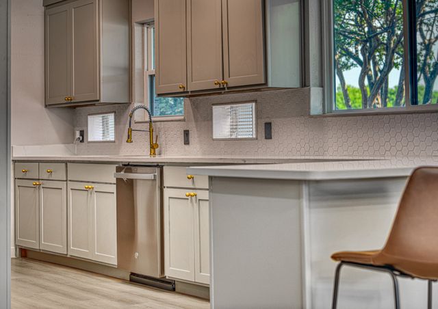 2305 Fenestra Drive, Dallas, TX 75228