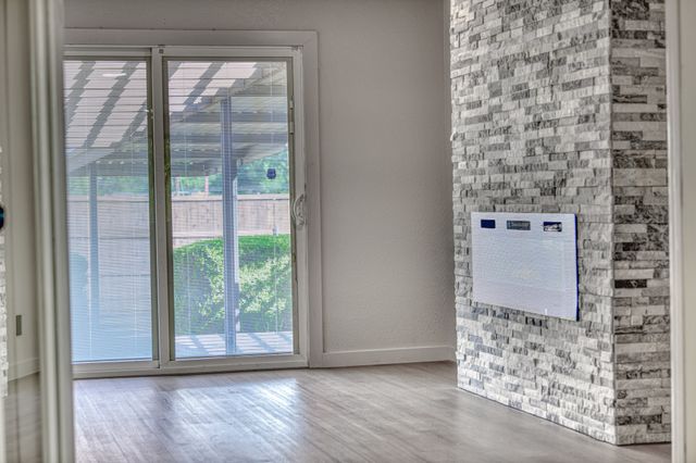 2305 Fenestra Drive, Dallas, TX 75228