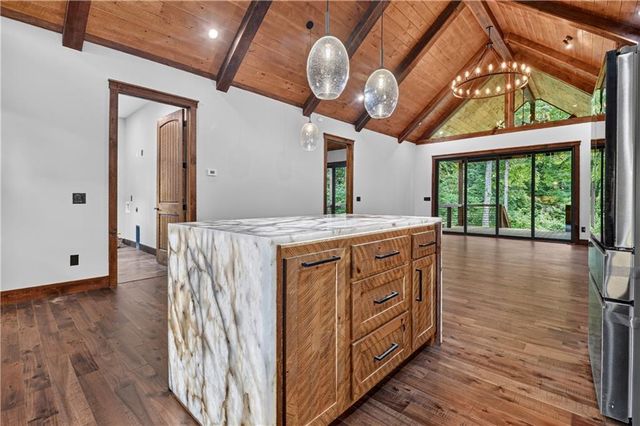 260 Misty Valley Lane, Ellijay, GA 30536