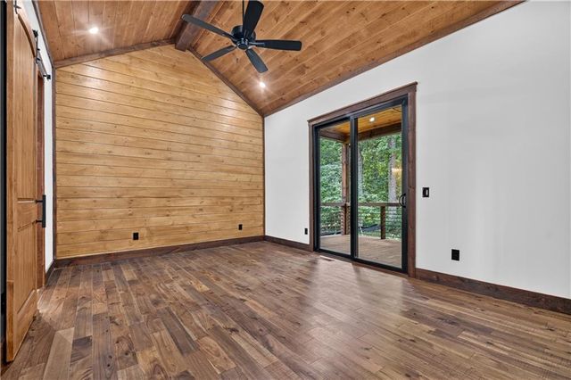 260 Misty Valley Lane, Ellijay, GA 30536