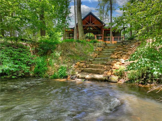 260 Misty Valley Lane, Ellijay, GA 30536