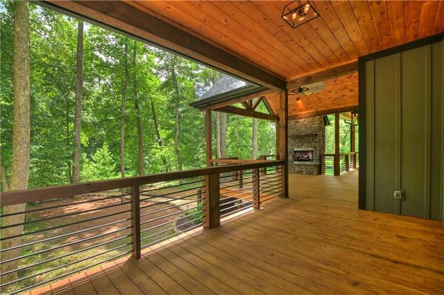 260 Misty Valley Lane, Ellijay, GA 30536
