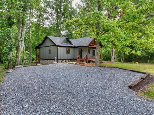 260 Misty Valley Lane, Ellijay, GA 30536