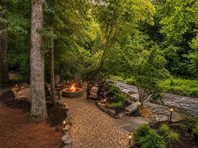 260 Misty Valley Lane, Ellijay, GA 30536