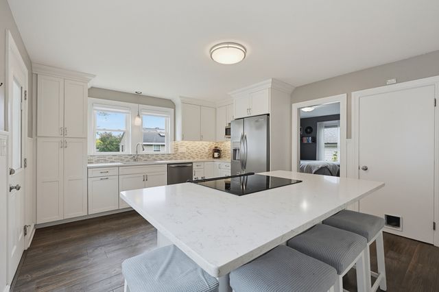 139 Massachusetts Ave, North Andover, MA 01845