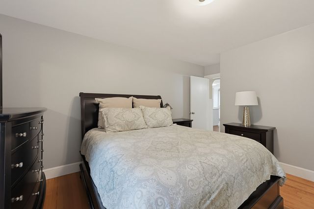 139 Massachusetts Ave, North Andover, MA 01845