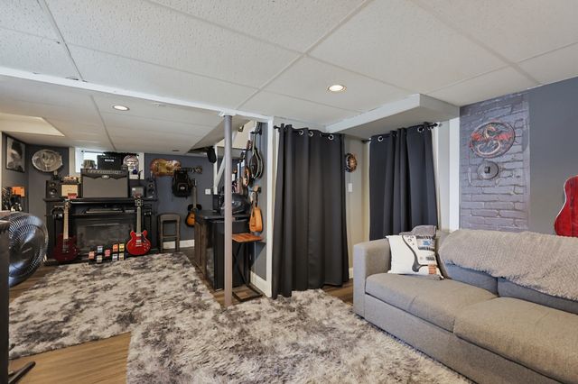 139 Massachusetts Ave, North Andover, MA 01845