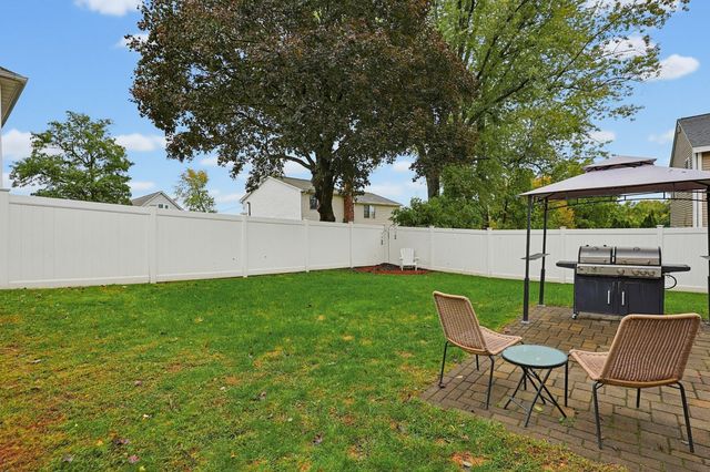 139 Massachusetts Ave, North Andover, MA 01845