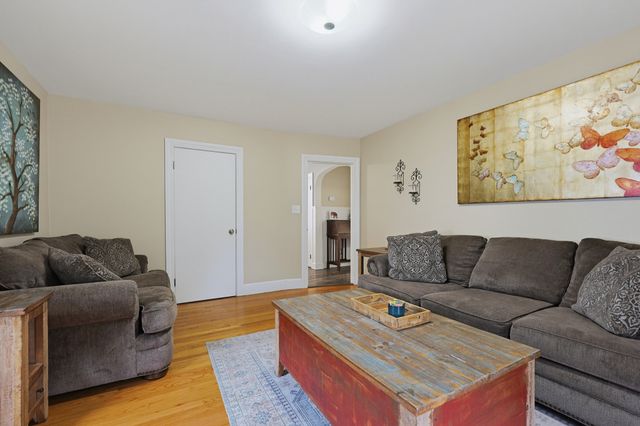 139 Massachusetts Ave, North Andover, MA 01845