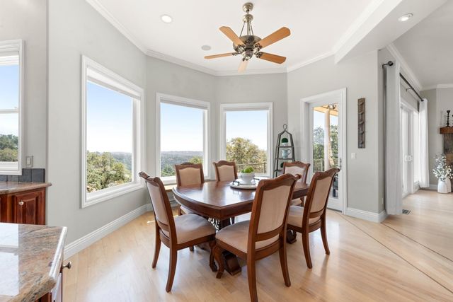 6881 Sagittarius Dr, Placerville, CA 95667
