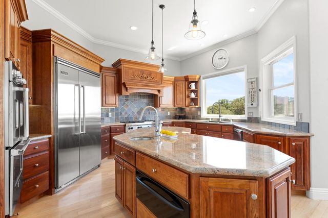 6881 Sagittarius Dr, Placerville, CA 95667