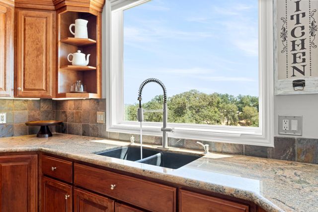 6881 Sagittarius Dr, Placerville, CA 95667