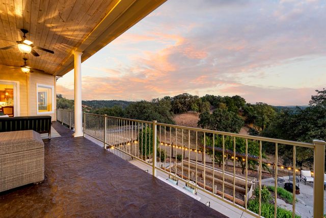 6881 Sagittarius Dr, Placerville, CA 95667
