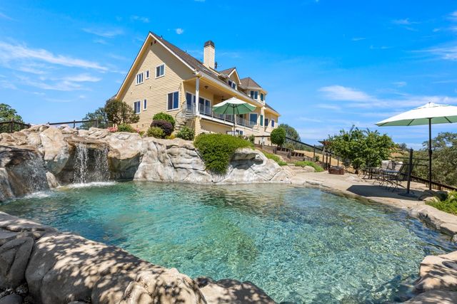 6881 Sagittarius Dr, Placerville, CA 95667