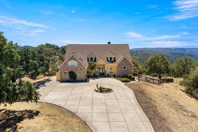 6881 Sagittarius Dr, Placerville, CA 95667